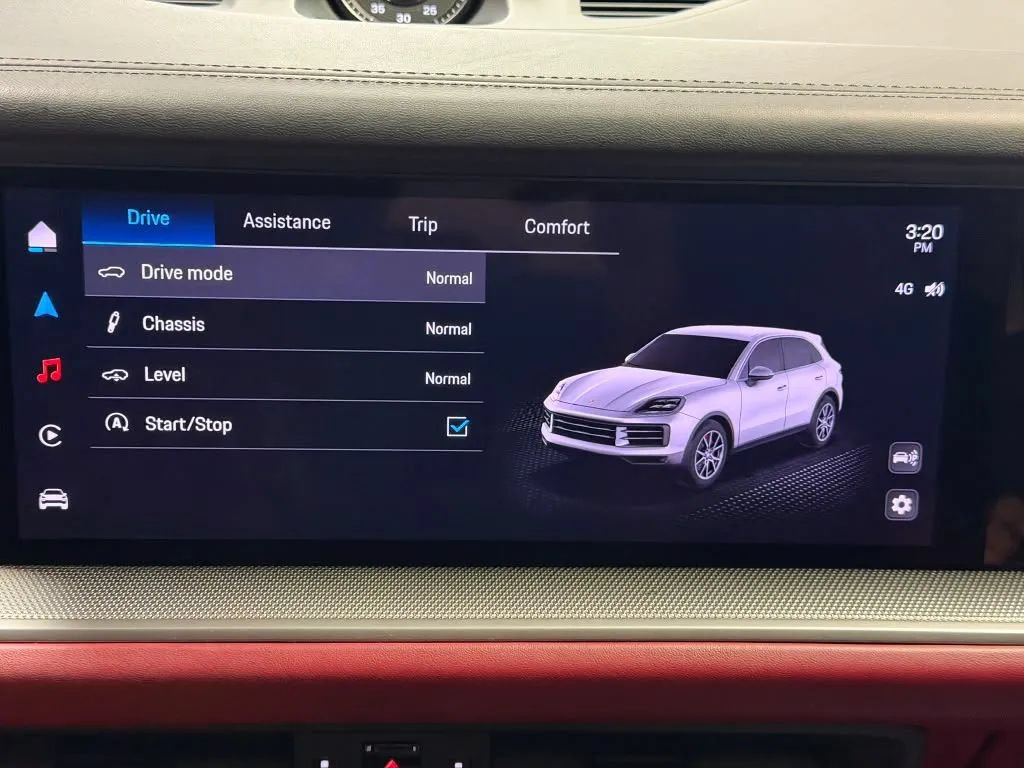 Used 2024 Porsche Cayenne S AWD/4WD image 42