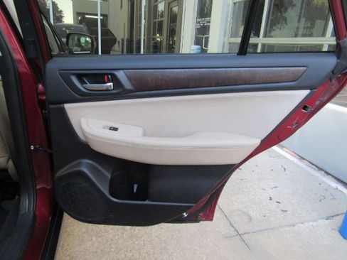 Used 2016 Subaru Outback 2.5i Limited image 24