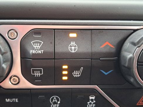 Used 2021 Jeep Wrangler Unlimited Rubicon image 23