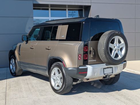 Certified 2023 Land Rover Defender 110 SE image 10