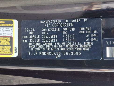 New 2026 Kia Carnival EX FWD image 21