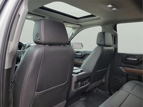 Used 2021 Chevrolet Silverado 1500 LT Trail Boss w/ Convenience Package II image 12