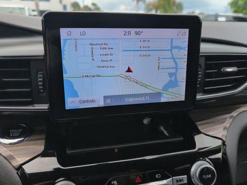 Certified 2023 Ford Explorer Limited w/ Equipment Group 301A image 18