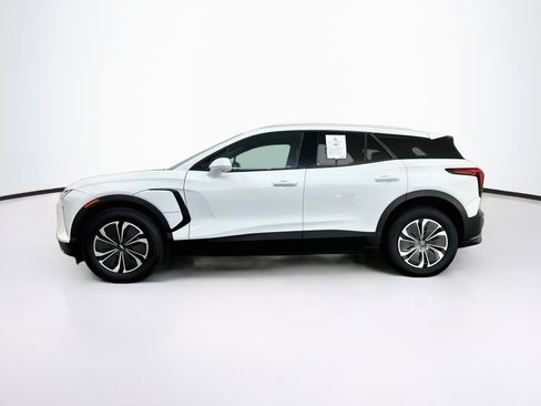 Used 2024 Chevrolet Blazer EV LT AWD/4WD image 4