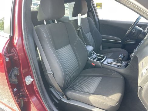 Used 2021 Dodge Charger SXT w/ Cold Weather Package image 40