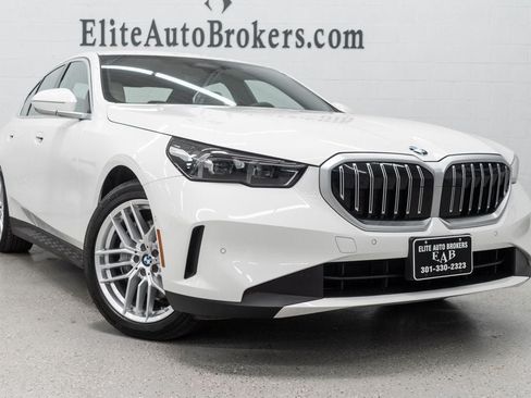 Used 2025 BMW 540i xDrive AWD/4WD image 48