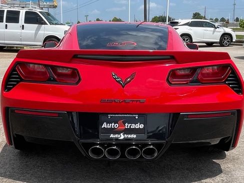 Used 2019 Chevrolet Corvette Stingray Coupe w/ Carbon Flash Badge Package RWD image 8