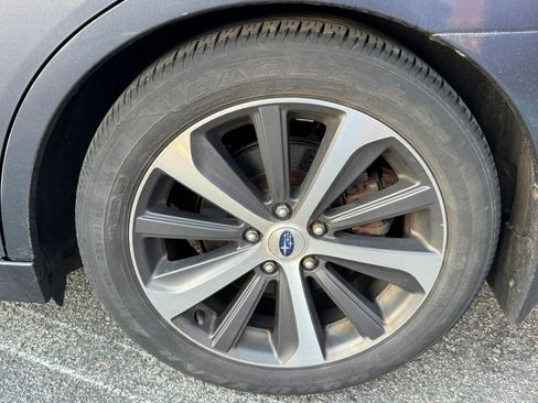 Used 2015 Subaru Legacy 2.5i Limited image 4