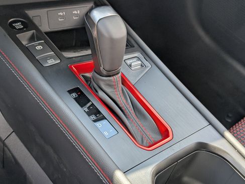 New 2026 Nissan Kicks SR image 12