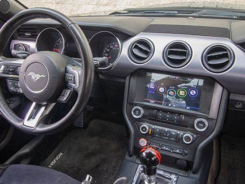 Used 2015 Ford Mustang GT RWD image 21