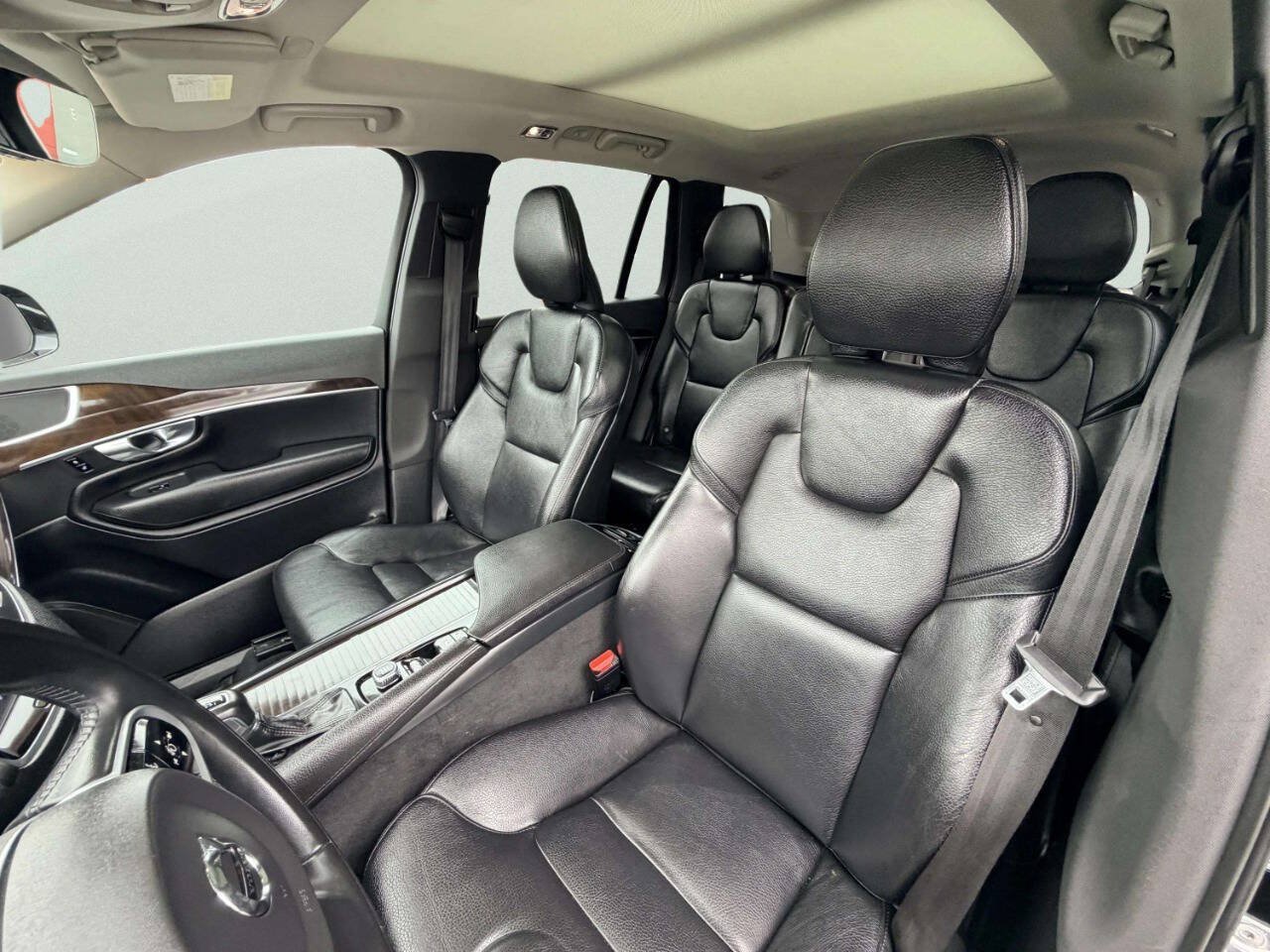 Used 2019 Volvo XC90 T6 Momentum w/ Protection Package Premier AWD/4WD image 20