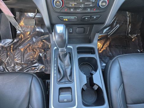 Used 2018 Ford Escape SEL image 10