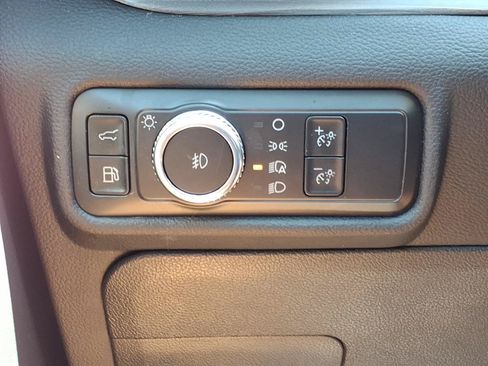 Used 2021 Ford Explorer Limited w/ Hybrid Equipment Group 310A AWD/4WD image 18