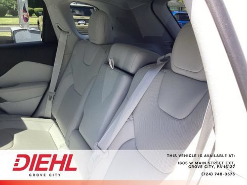 Used 2022 Jeep Cherokee Latitude Lux w/ Sun & Sound Group AWD/4WD image 14