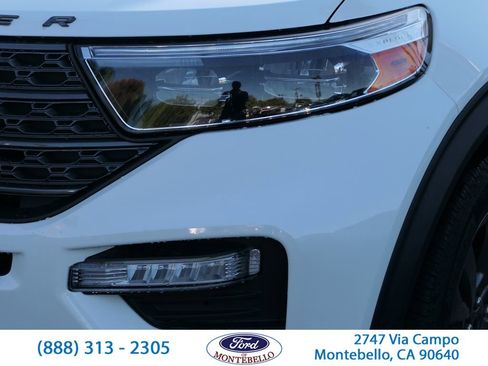 Used 2024 Ford Explorer XLT w/ Equipment Group 202A image 9