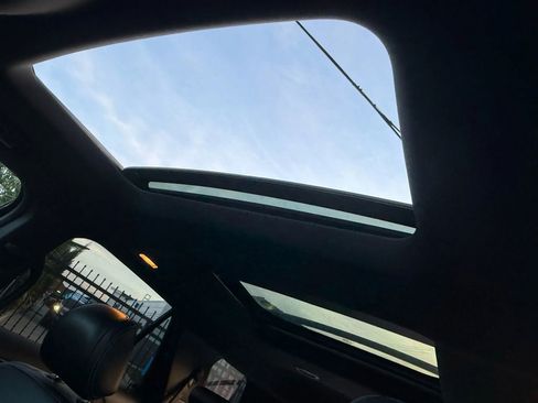 Used 2017 Ford Explorer Limited w/ Equipment Group 301A image 18