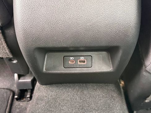 Used 2025 Nissan Altima 2.5 SV FWD image 36