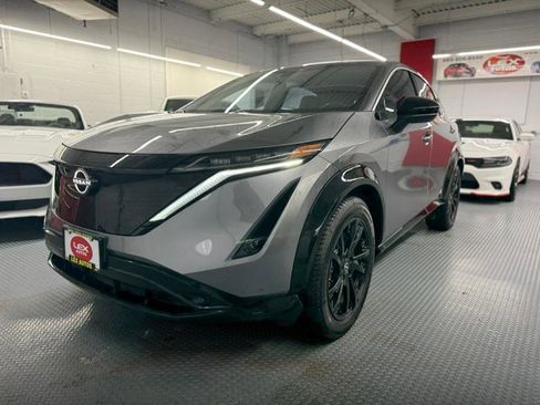 Used 2023 Nissan Ariya FWD image 2