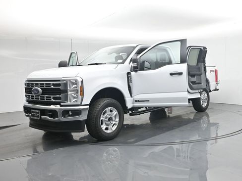 New 2026 Ford F350 XLT w/ FX4 Off-Road Package image 34