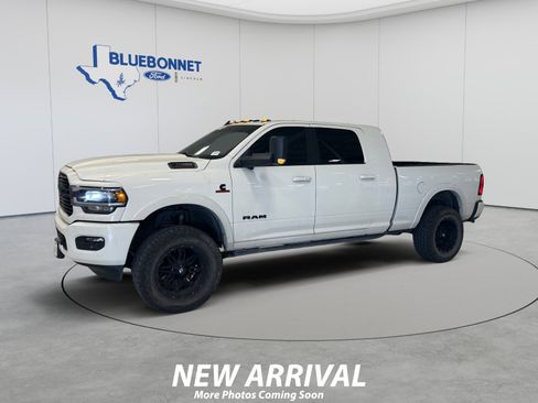 Used 2022 RAM 3500 Laramie AWD/4WD image 1