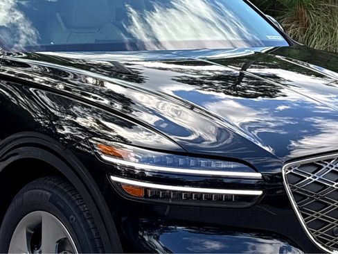 New 2026 Genesis GV70 2.5T Select AWD/4WD image 33