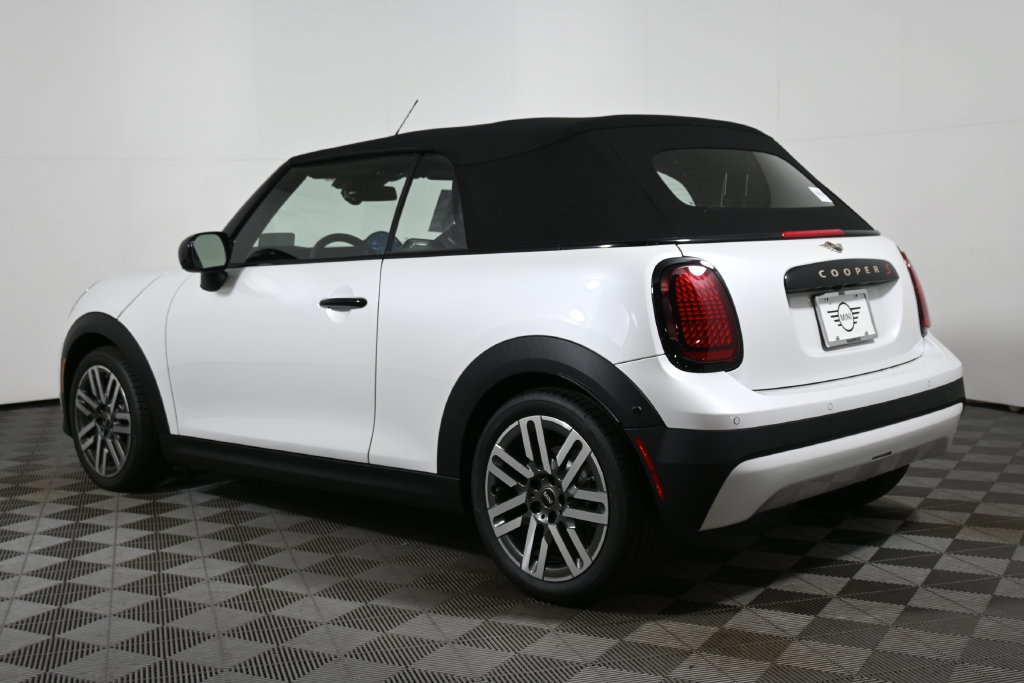 Used 2026 MINI Cooper S FWD image 6
