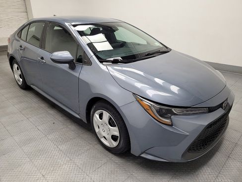 Used 2020 Toyota Corolla LE FWD image 11
