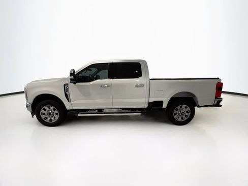 Used 2025 Ford F350 Lariat w/ Chrome Package AWD/4WD image 4