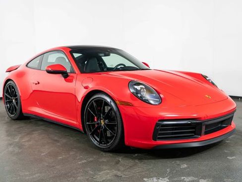 Used 2020 Porsche 911 Carrera S image 2