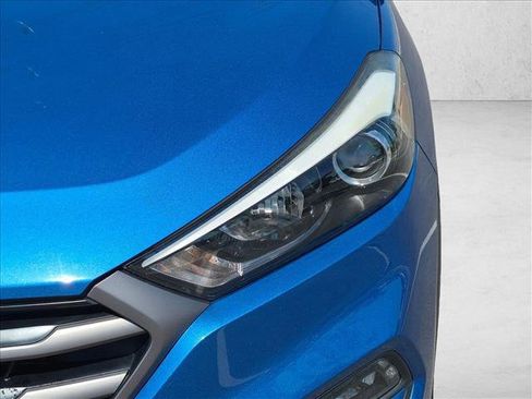 Used 2016 Hyundai Tucson SE w/ Option Group 02 AWD/4WD image 9
