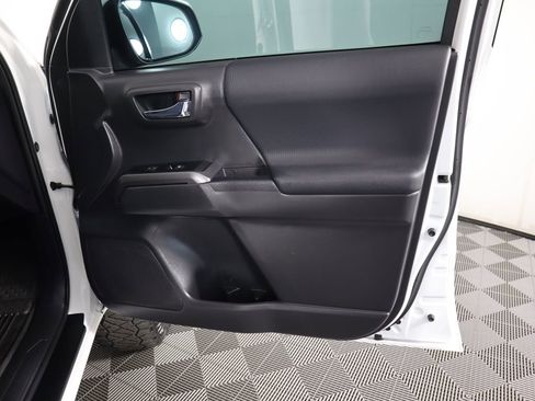 Used 2023 Toyota Tacoma TRD Sport image 26