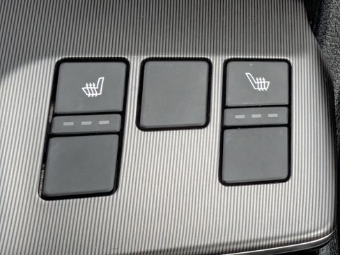 Used 2026 Kia Sportage EX FWD image 24