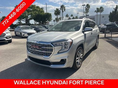 Used 2022 GMC Terrain Denali AWD/4WD image 2
