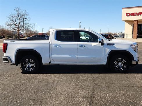 Certified 2025 GMC Sierra 1500 SLT image 5