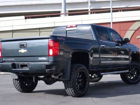 Used 2017 Chevrolet Silverado 1500 High Country image 22