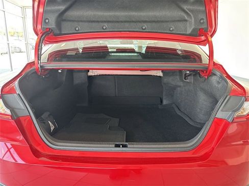 Used 2025 Toyota Camry LE w/ Convenience Package image 15