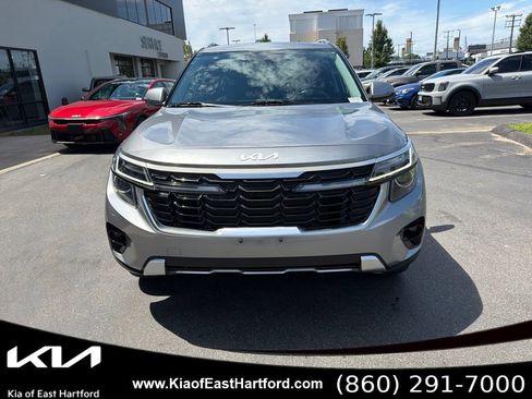 Used 2024 Kia Seltos EX AWD/4WD image 4