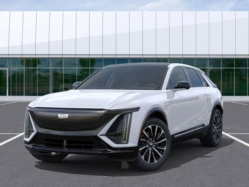 New 2026 Cadillac Lyriq Sport image 6