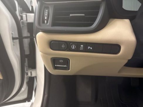 Certified 2025 Acura TLX Technology Package image 27