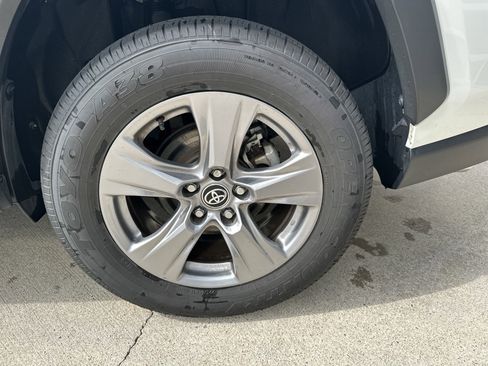 Certified 2023 Toyota RAV4 LE AWD/4WD image 35
