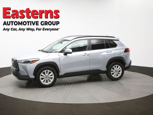 Used 2024 Toyota Corolla Cross LE image 57