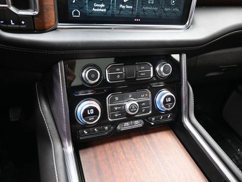 Used 2023 GMC Yukon XL Denali Ultimate AWD/4WD image 20