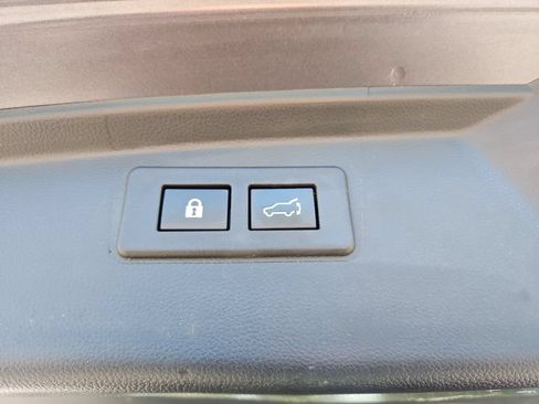 Used 2022 Subaru Outback Limited XT AWD/4WD image 25