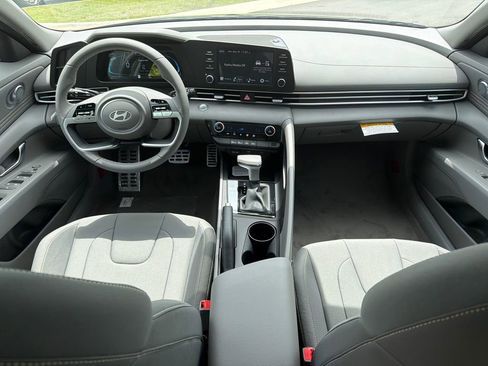 New 2026 Hyundai Elantra Sport FWD image 21