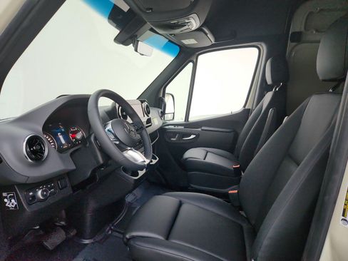 New 2026 Mercedes-Benz Sprinter 2500 image 15
