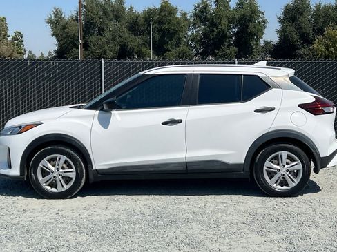 Used 2021 Nissan Kicks S FWD image 6