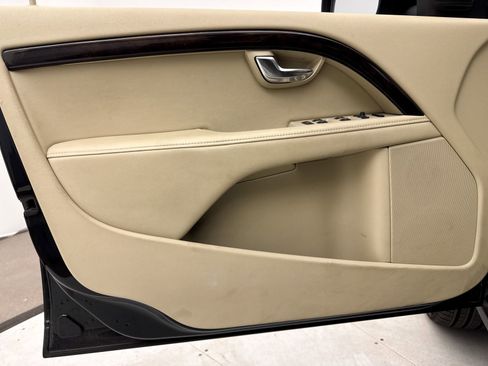 Used 2016 Volvo XC70 T5 Premier w/ Convenience Package image 21