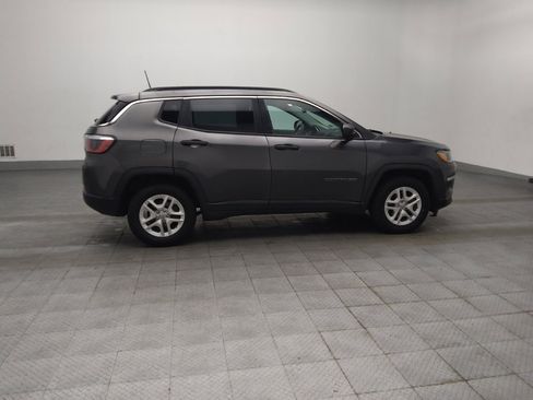 Used 2019 Jeep Compass Sport FWD image 10