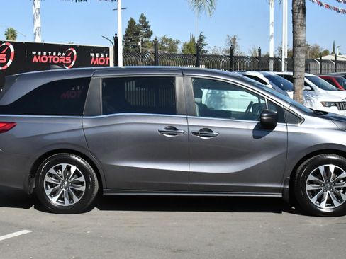 Used 2023 Honda Odyssey EX-L image 9