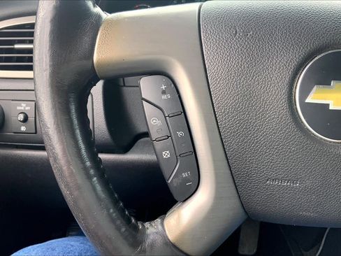 Used 2012 Chevrolet Tahoe LTZ RWD image 23